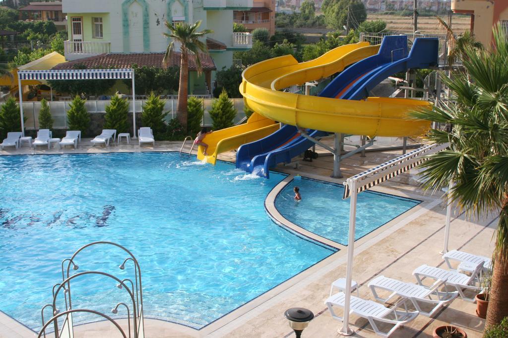 Gumus Hotel Arsuz Luaran gambar